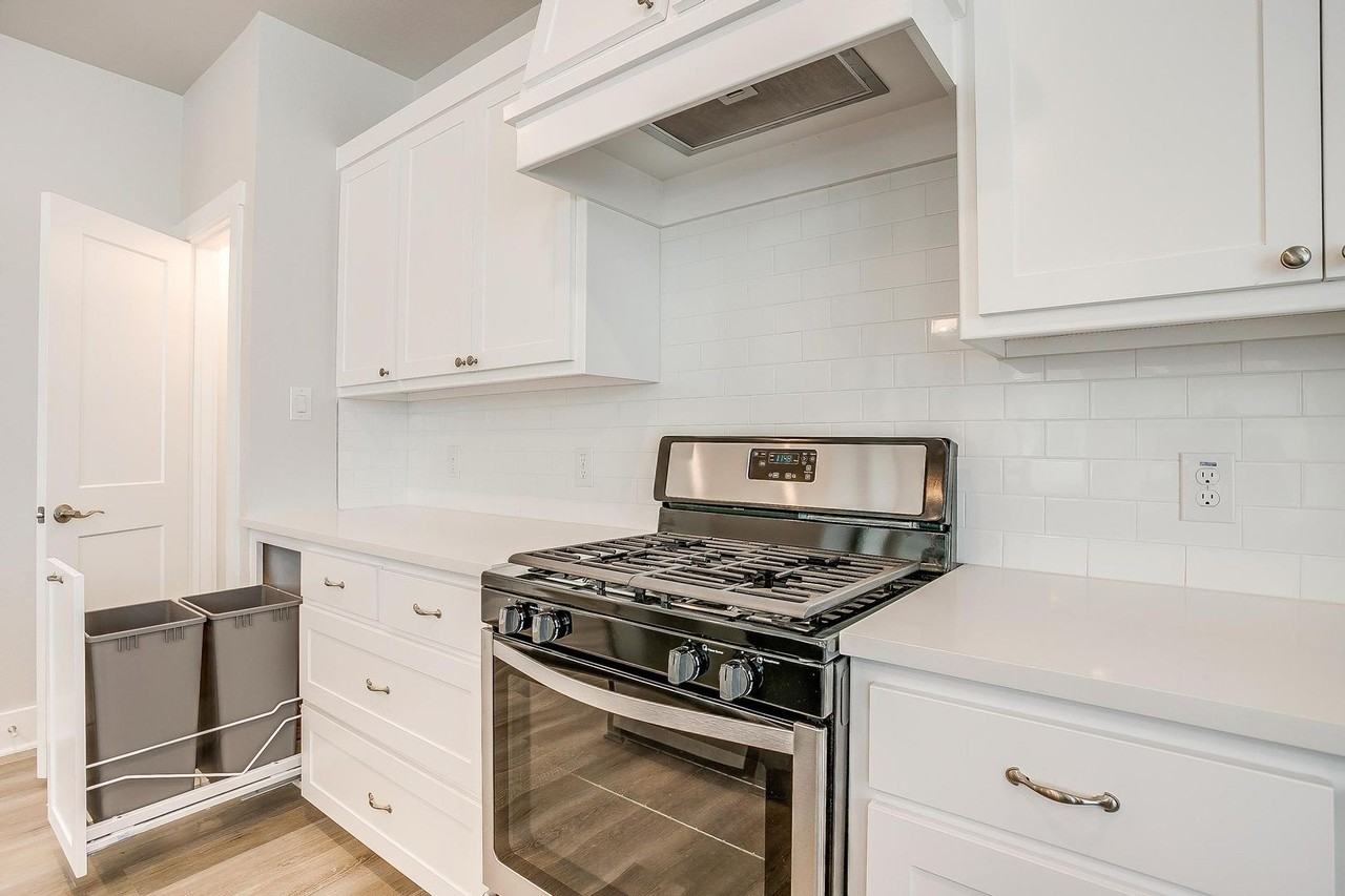 2944 Forest Park Blvd #2944FP2028 - Photo 5 of 39