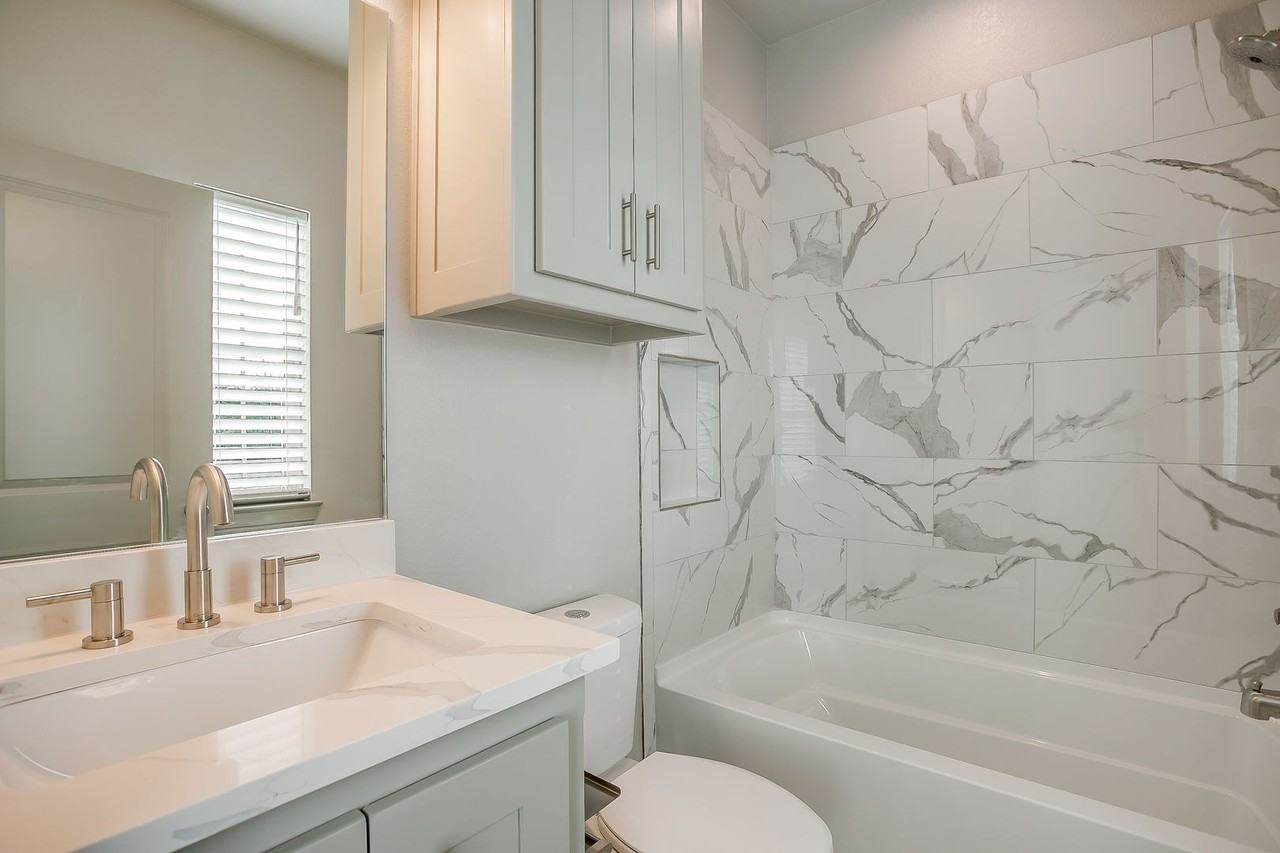 2831 Forest Park Blvd #2831FP2028 - Photo 4 of 45