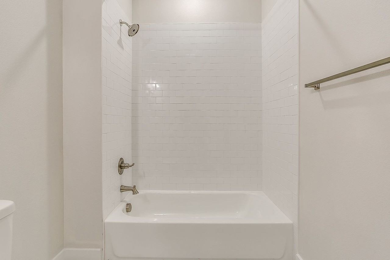 3147 Forest Park Blvd #3147FP2028 - Photo 6 of 47