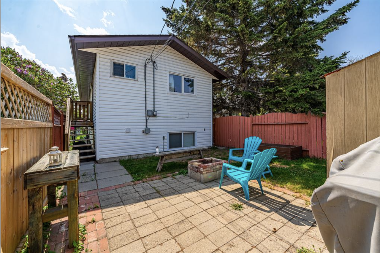 1424 11 Ave Se - Photo 2 of 14