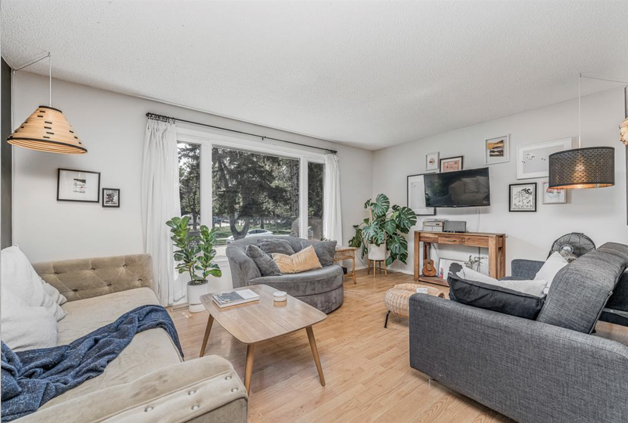 1424 11 Ave Se - Photo 4 of 14