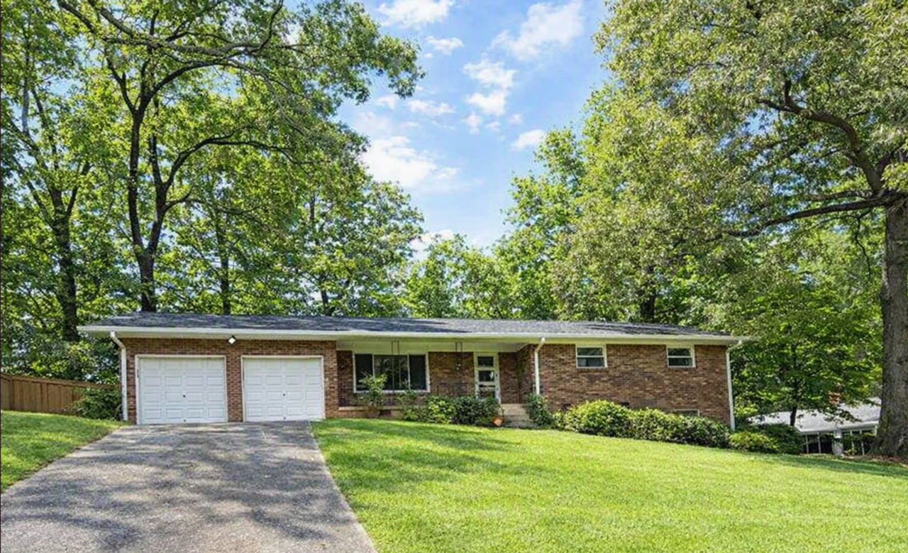 2407 Summerland Dr