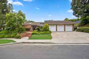 17 Pinehurst Ln - Photo 1 of 1