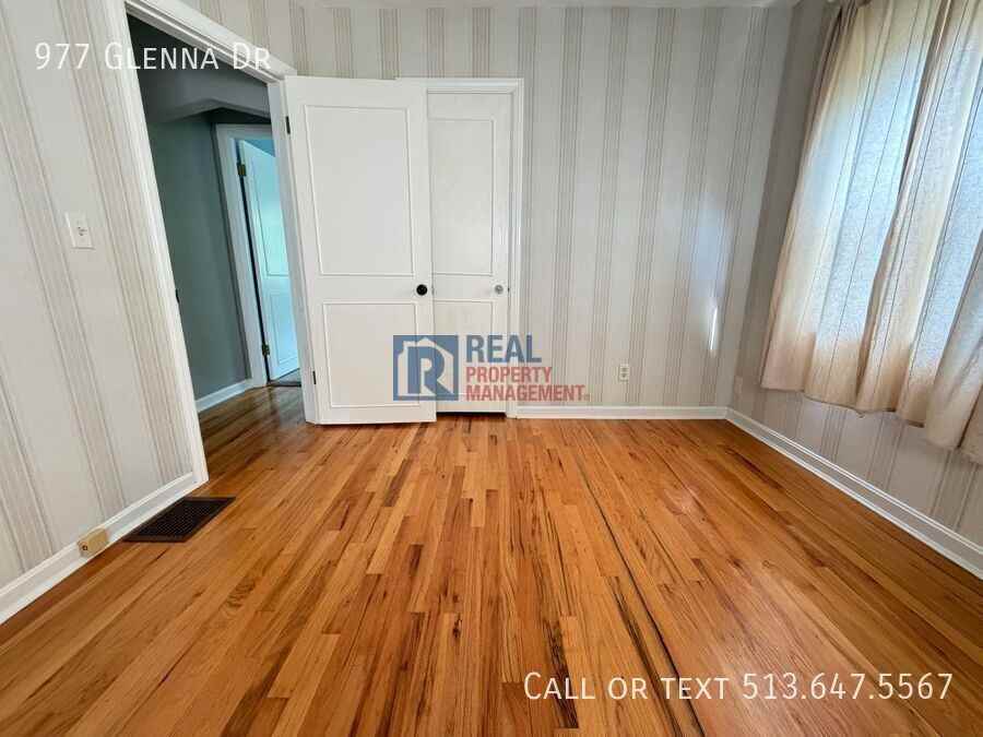 977 Glenna Dr - Photo 7 of 18