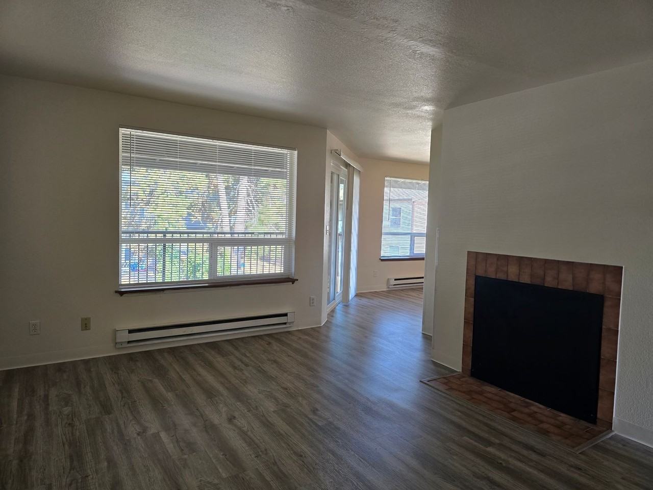 7710 Burgess St W - Photo 5 of 20