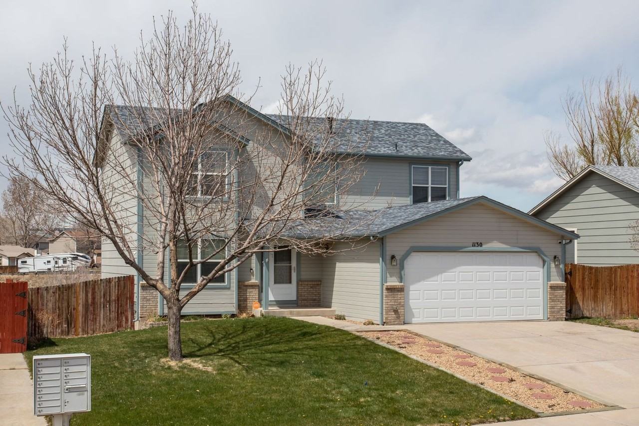 1130 Pond Side Dr - Photo 2 of 40