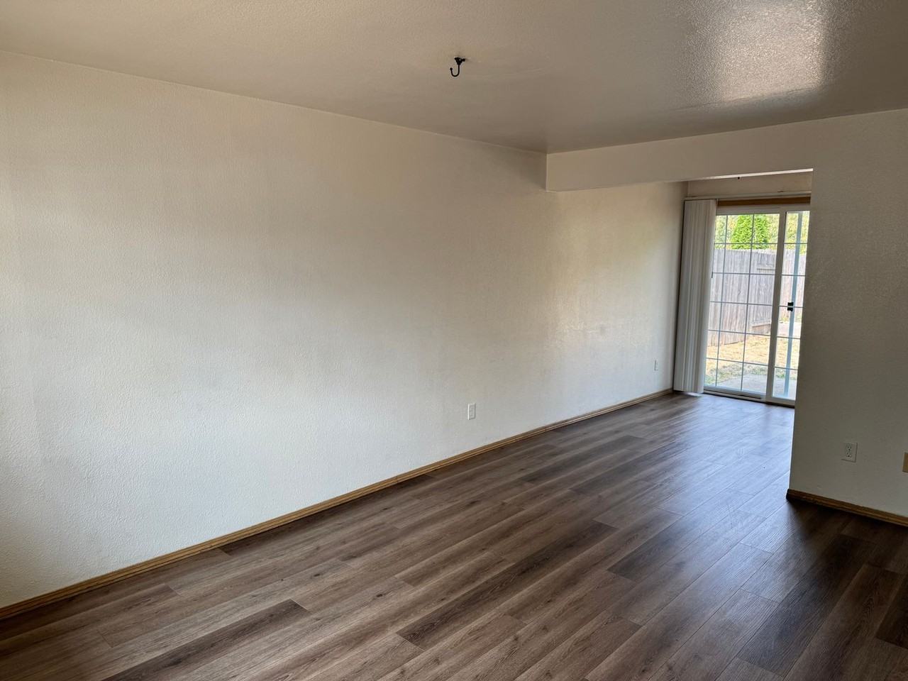 117 Lea Ave - Photo 3 of 29