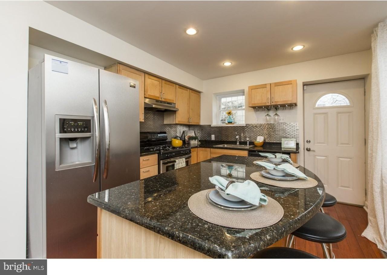 856 N 20th St - Photo 5 of 23