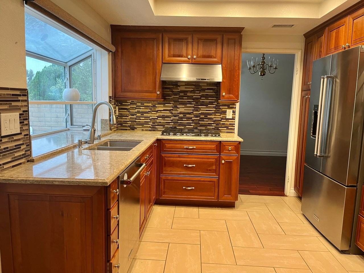 926 S Essex Rd - Photo 3 of 23