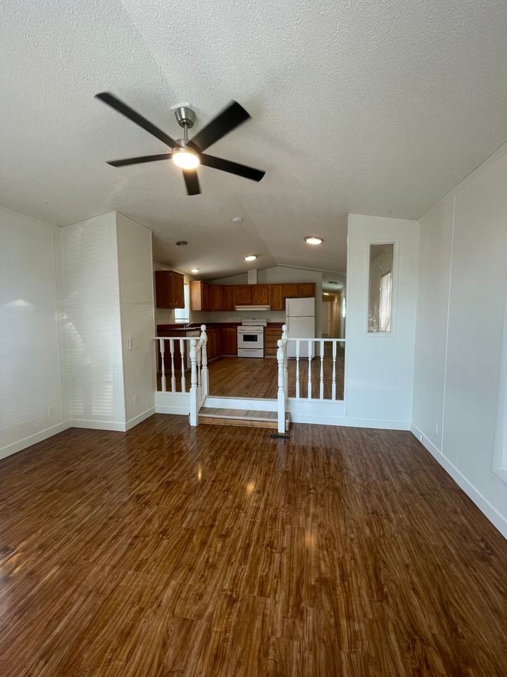 333 N Meldrum St #1 - Photo 3 of 22