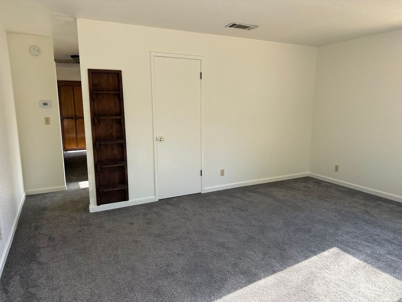 3689 Dowell Ct - Photo 4 of 18