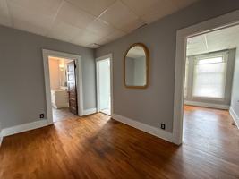 featured image of 605 W Macon St