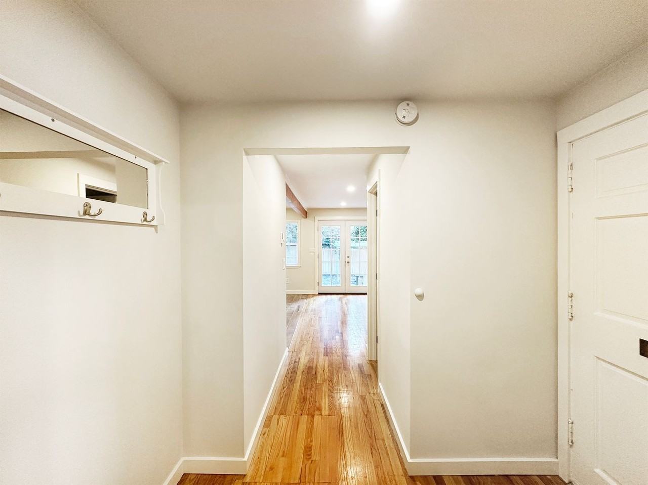 1111 34th Ave - Photo 4 of 17