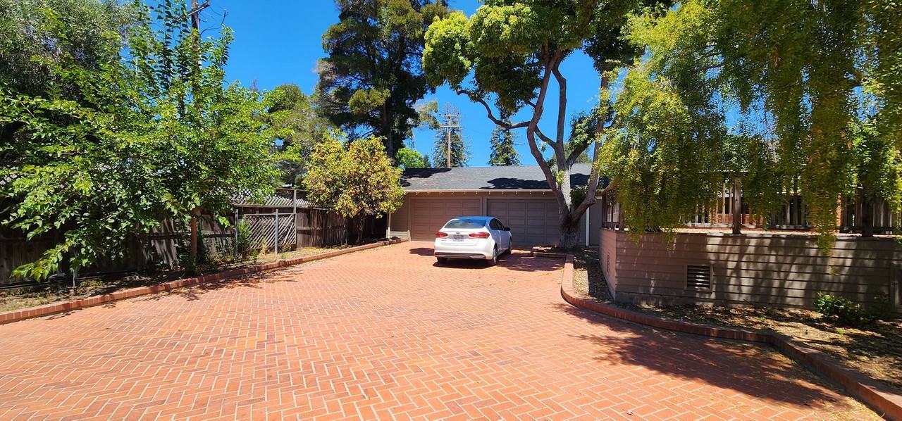 1116 Pismo St - Photo 4 of 4