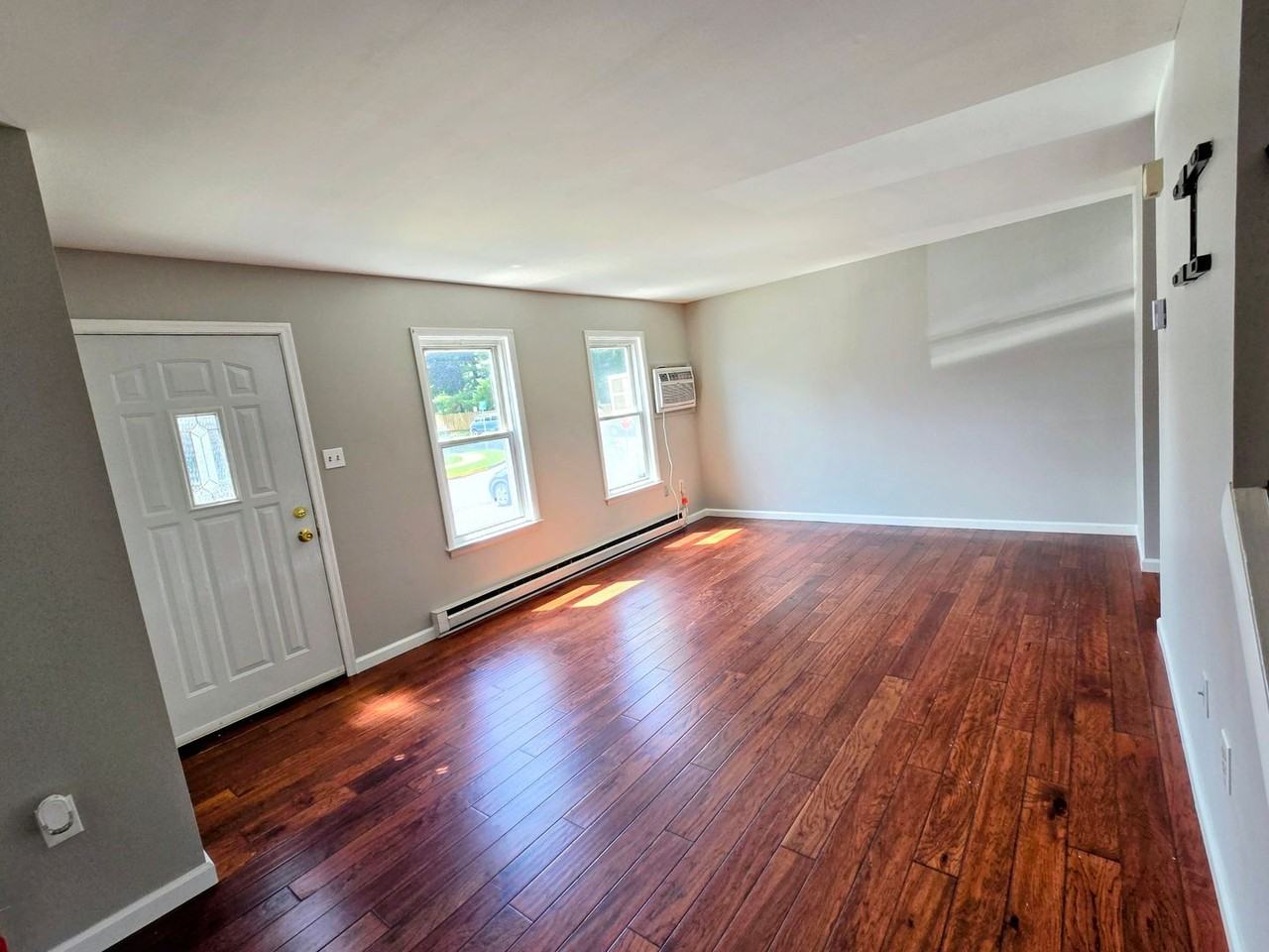 5657 Wood Ln - Photo 3 of 23
