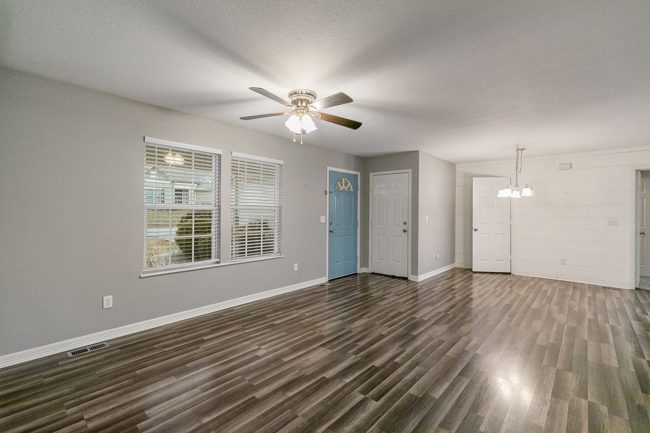 32 Kendal Dr - Photo 5 of 31