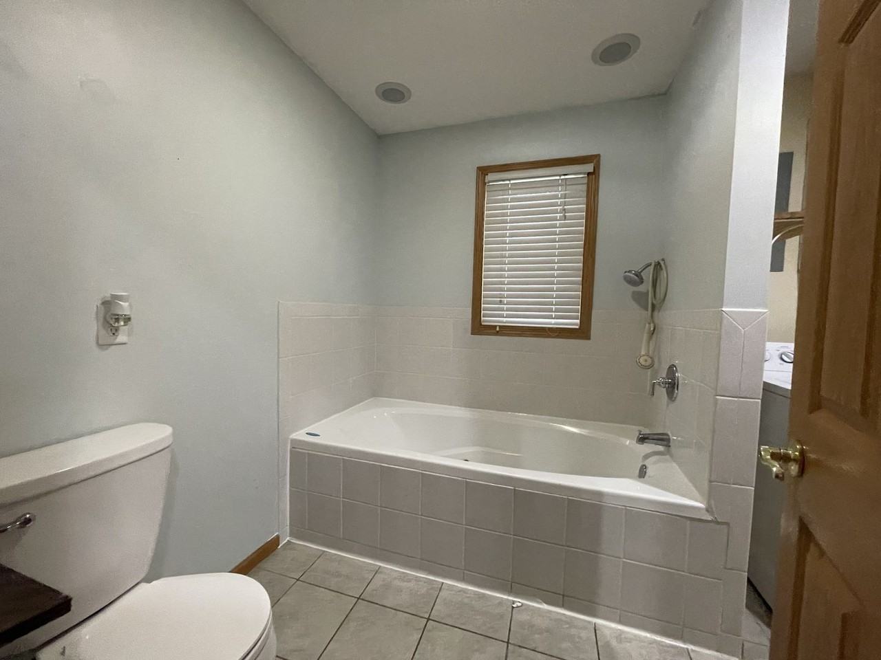 4303 S 61st Ave - Photo 7 of 9