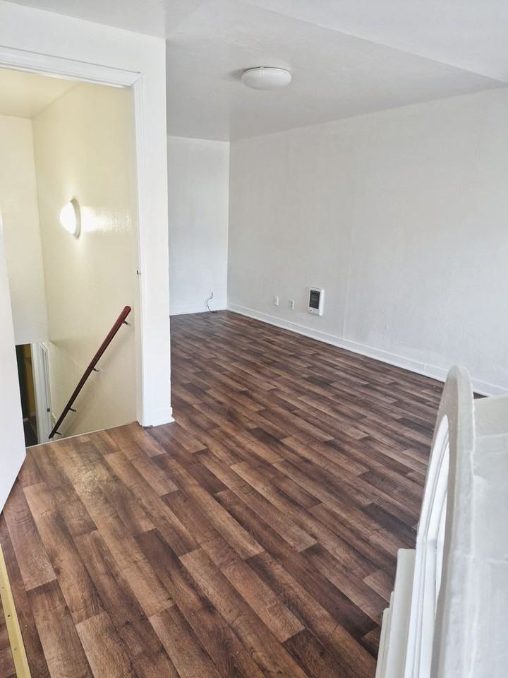 1811 27th Ave - Photo 5 of 14