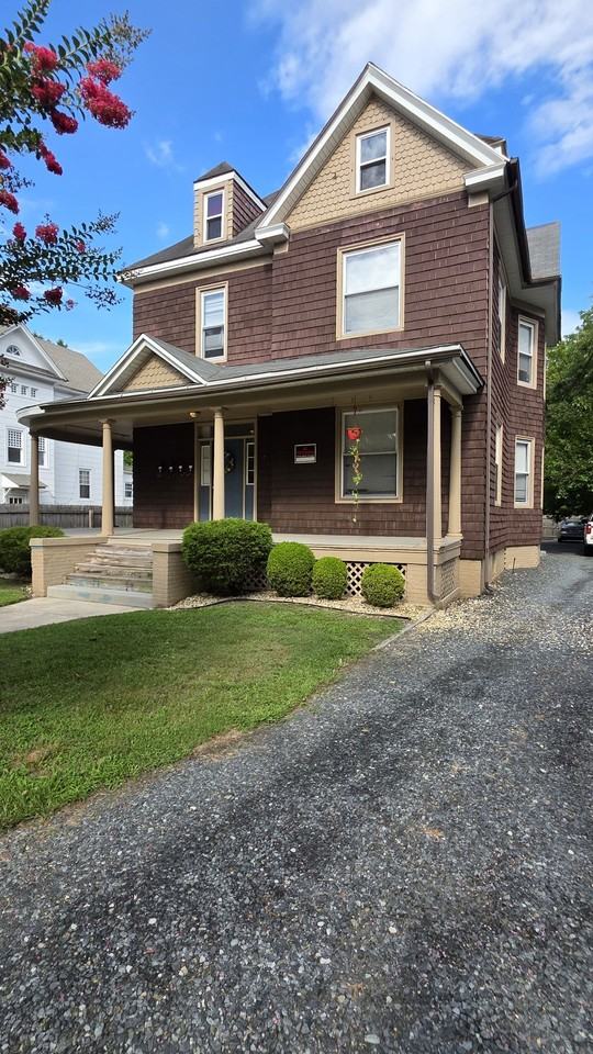 713 Camden Ave #1 - Photo 2 of 25