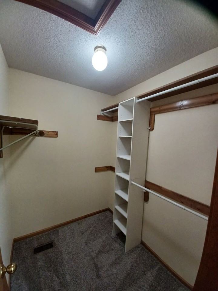 6308 Sw 27th St - Photo 6 of 26