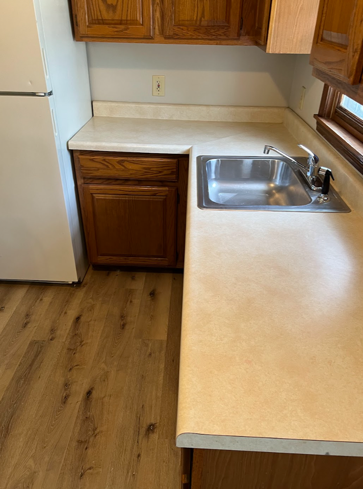 641 Sw Oakley Ave - Photo 5 of 17