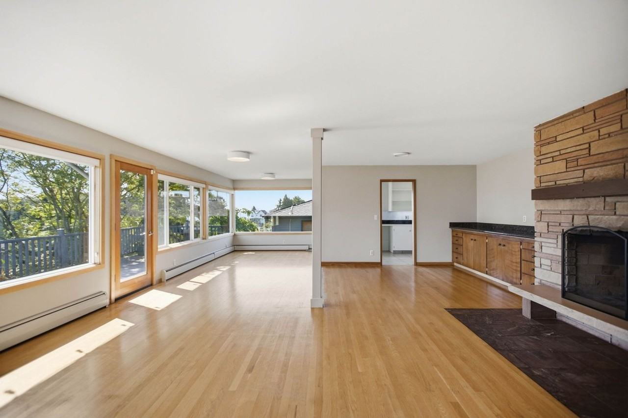 2826 25th Ave W - Photo 7 of 50