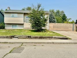 featured image of 3315 E Garnet Ave