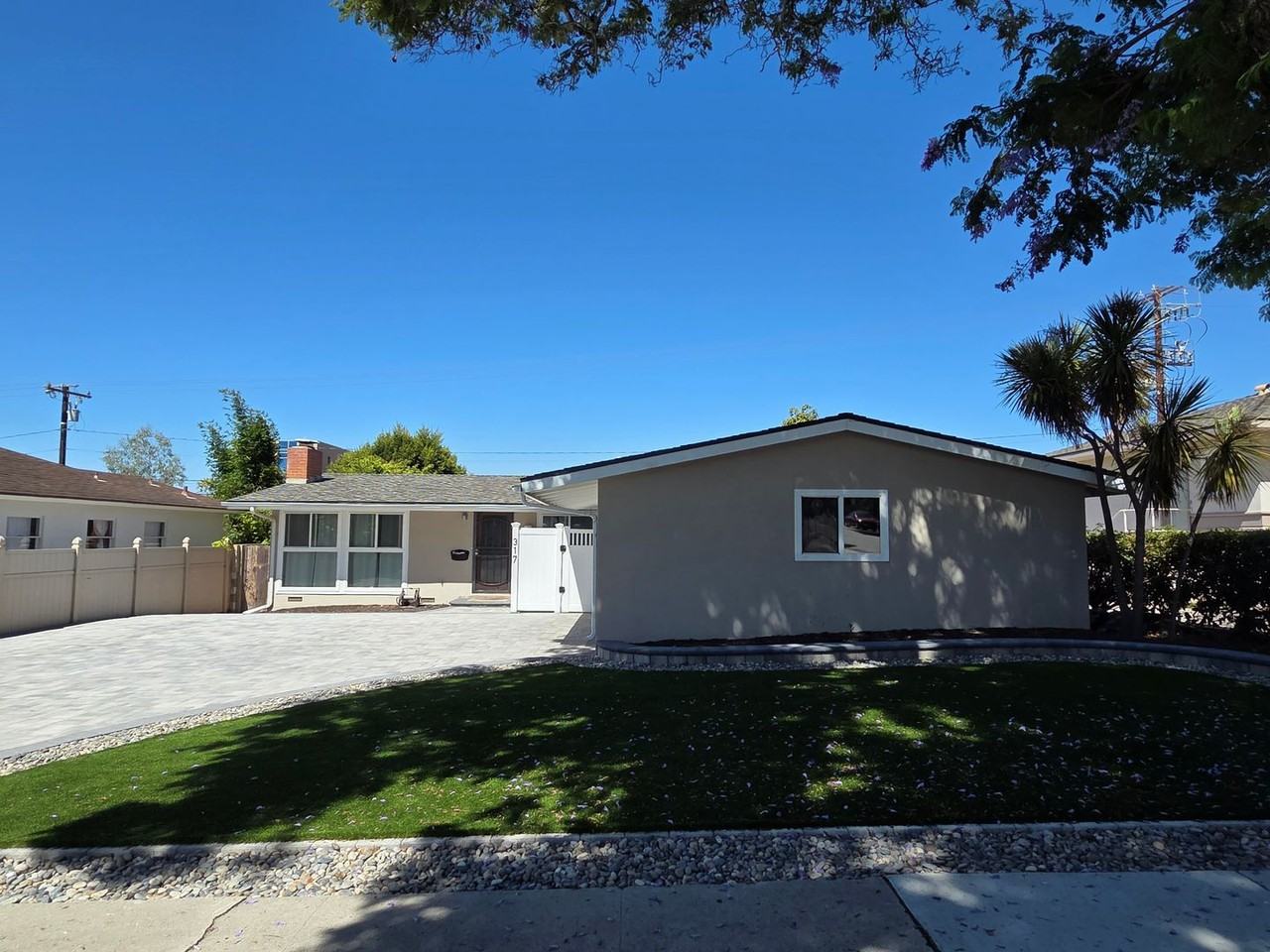 317 Agnus Dr - Photo 2 of 21