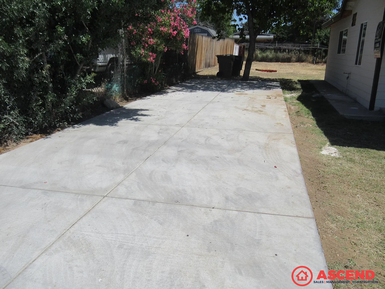 2329 Nelson St - Photo 5 of 5