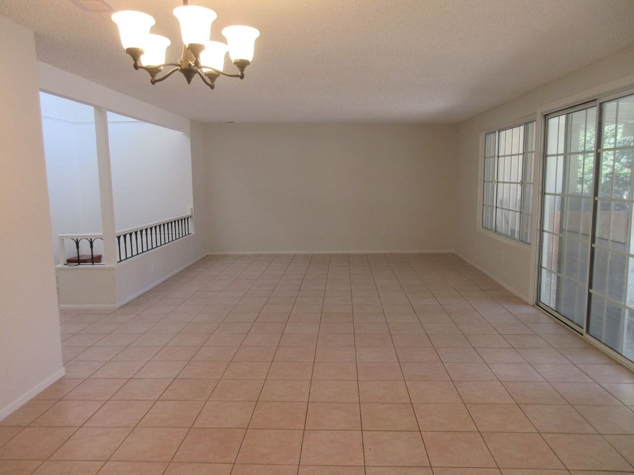 18715 Braemore Rd - Photo 6 of 31