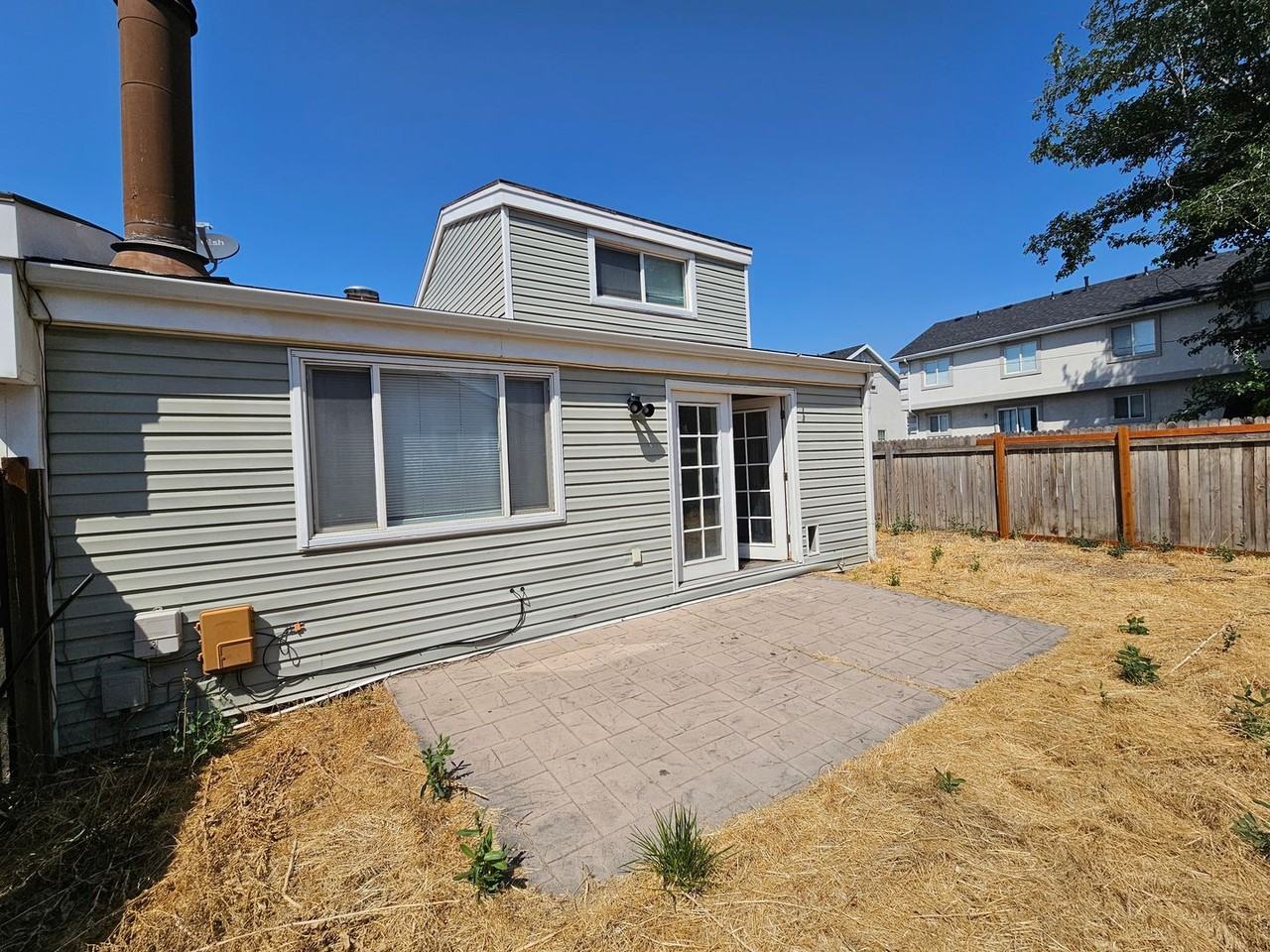 2311 W 4130 S - Photo 3 of 21