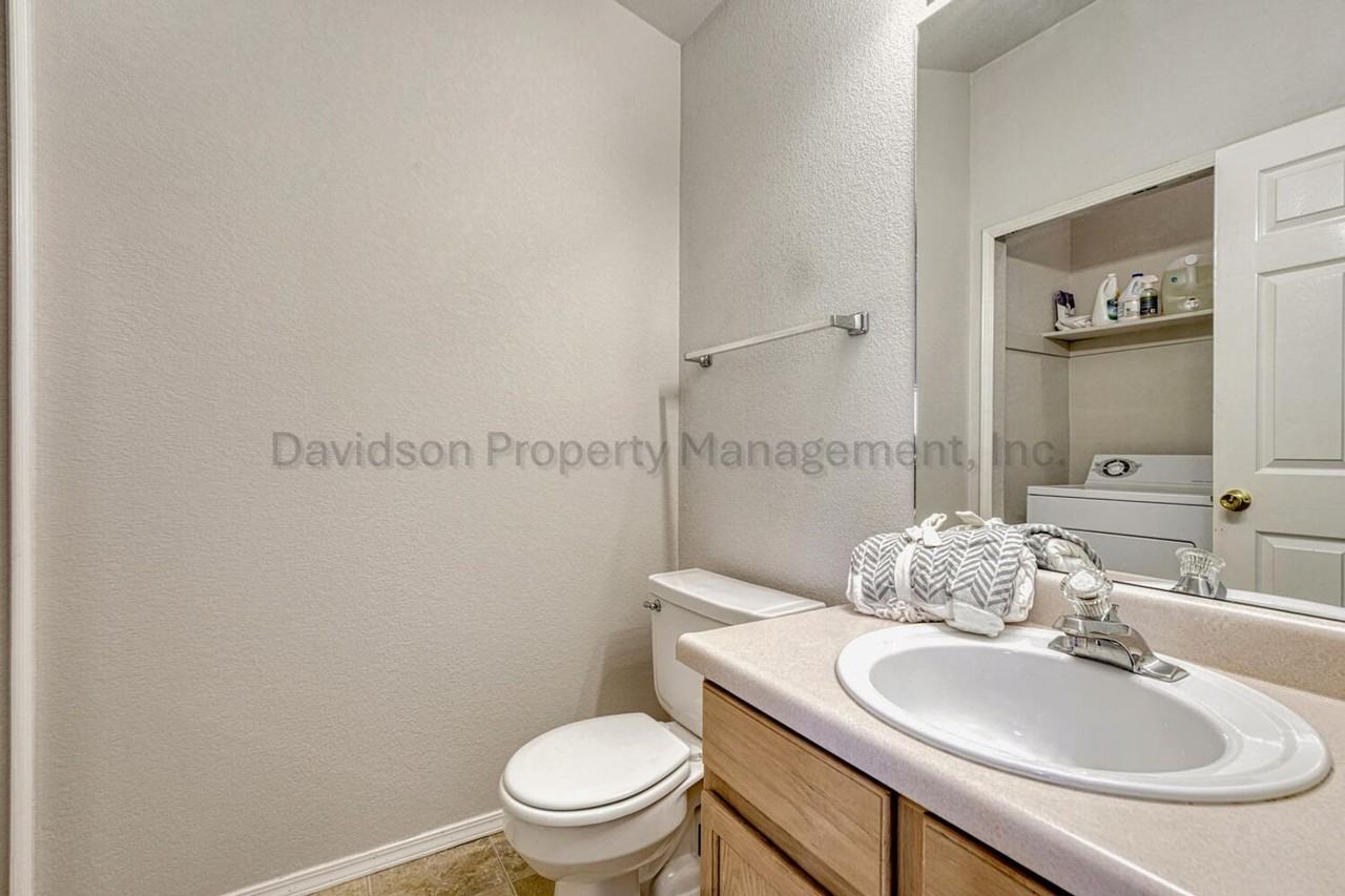 1524 Shane Cir - Photo 5 of 19