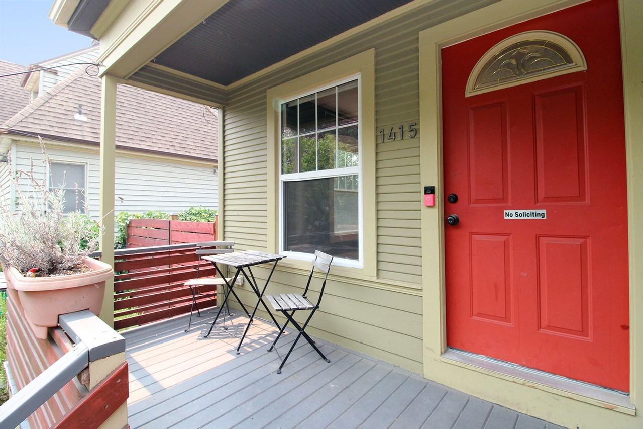 1415 Ne 74th Ave - Photo 4 of 25