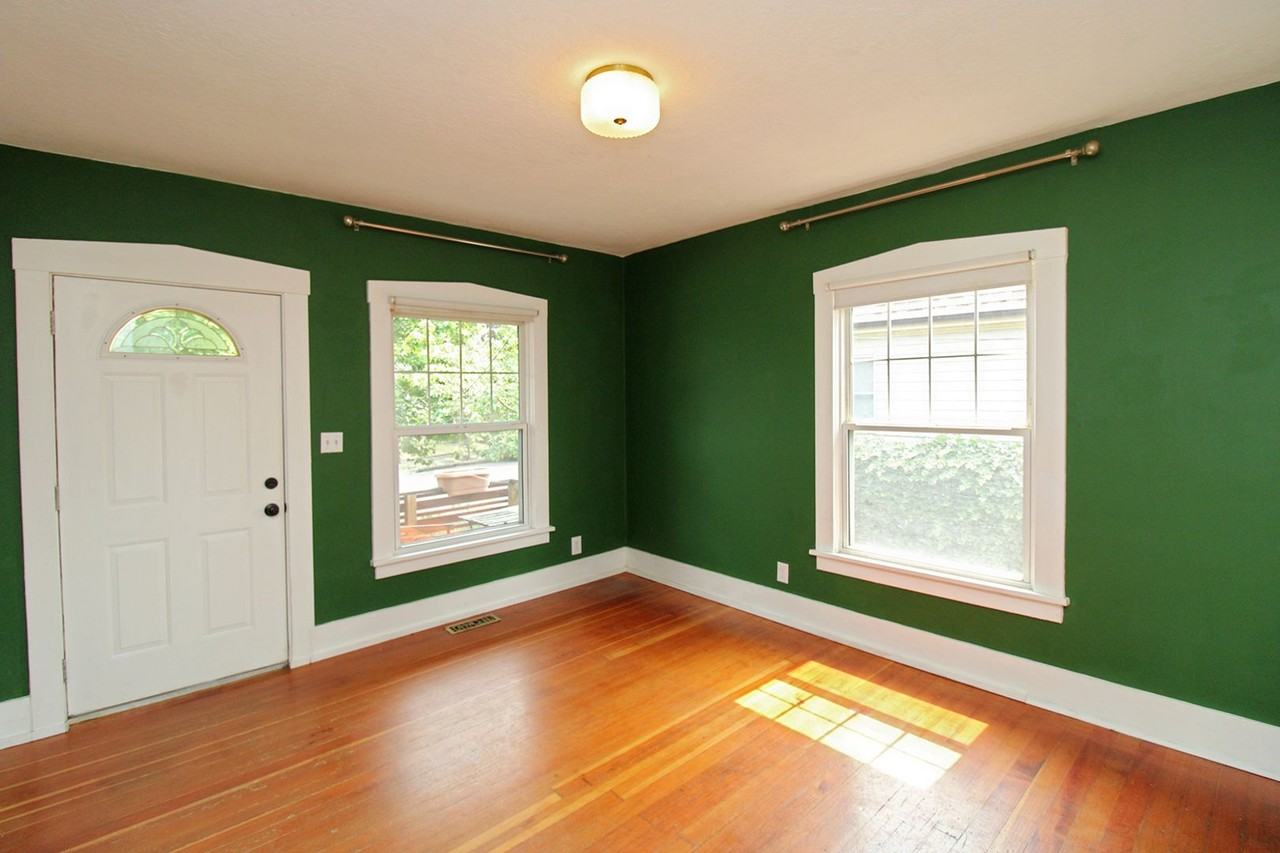 1415 Ne 74th Ave - Photo 5 of 25