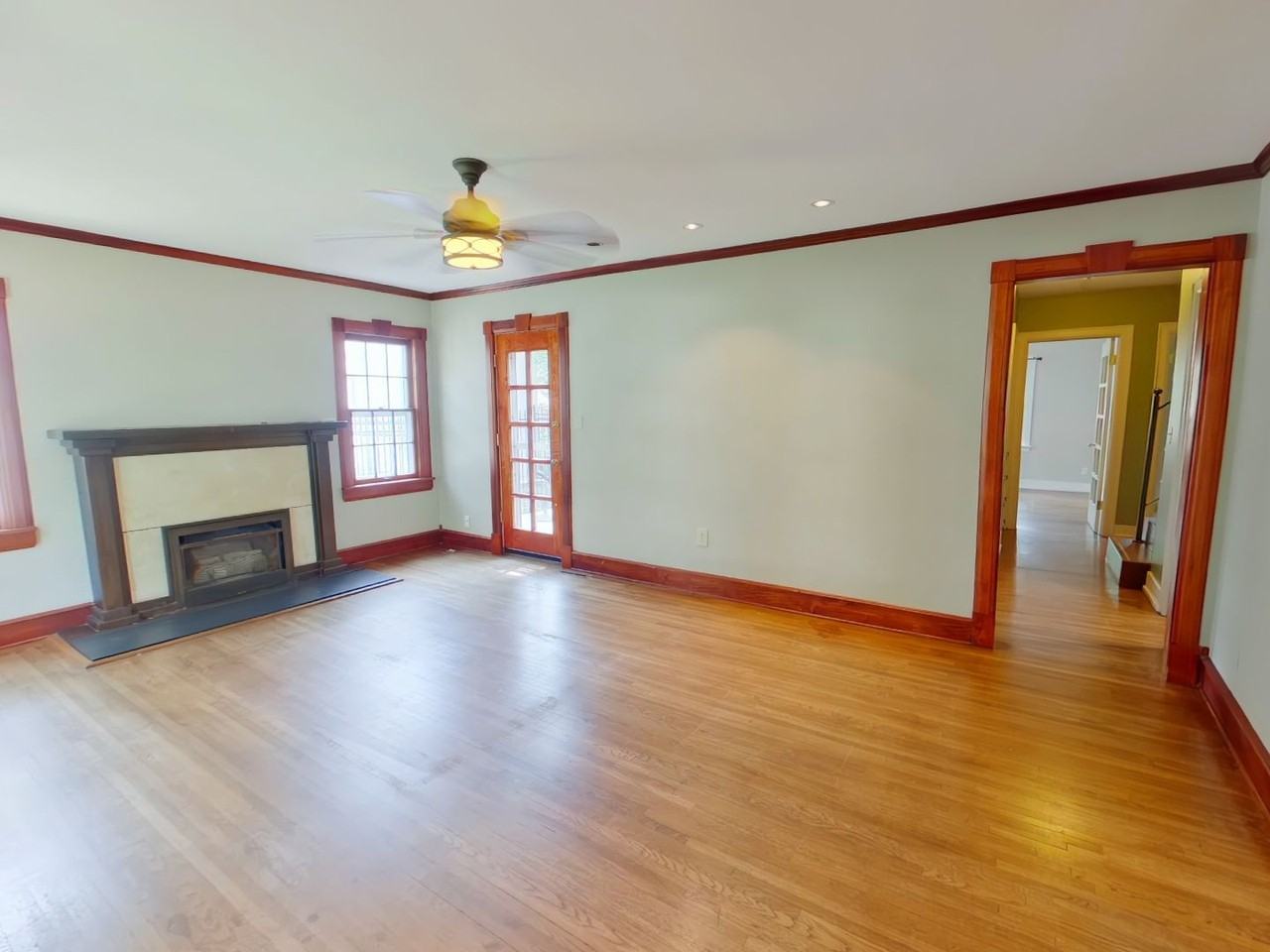 3431 E Pine St - Photo 2 of 15