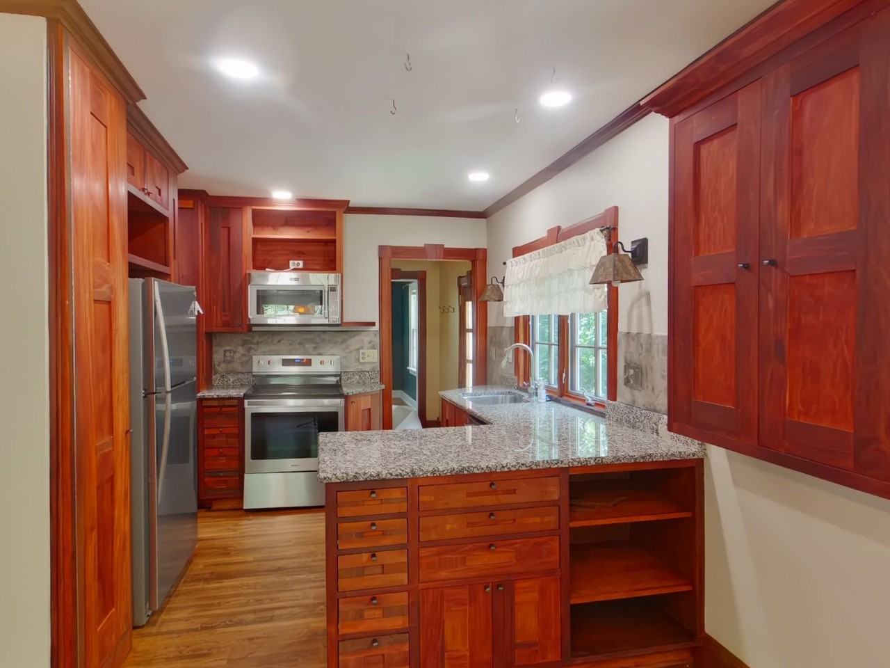 3431 E Pine St - Photo 5 of 15