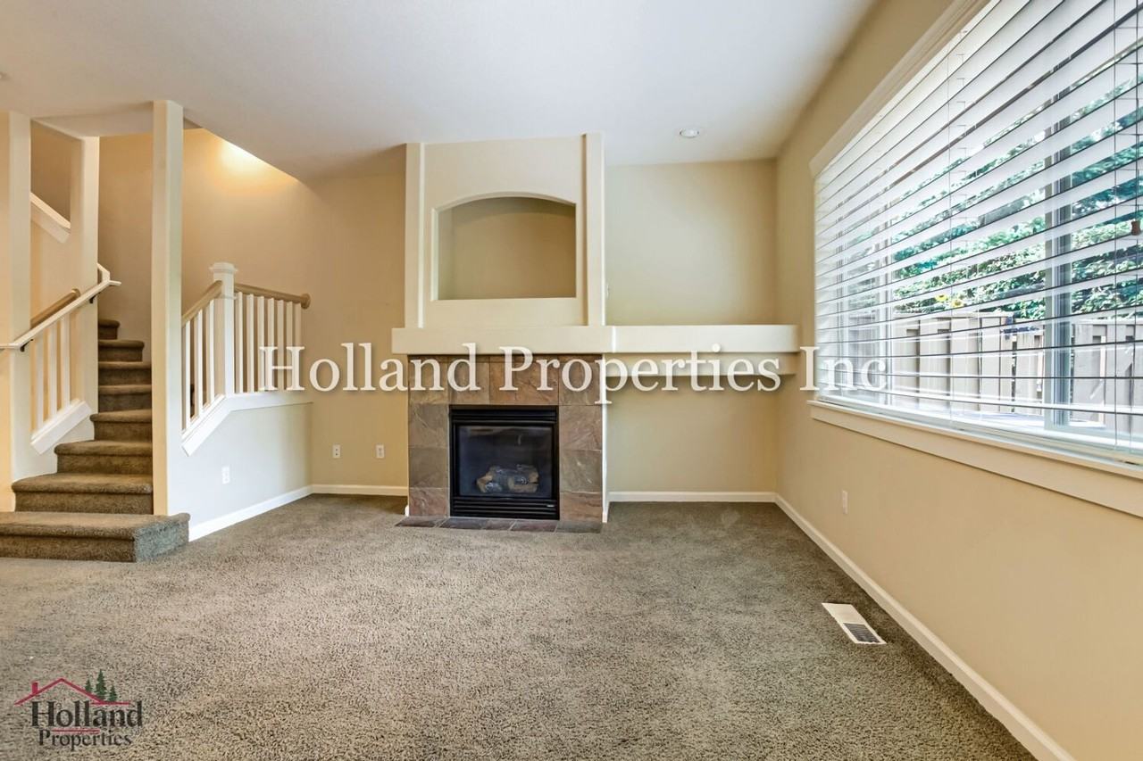 4949 Sw 141st Ave - Photo 6 of 29