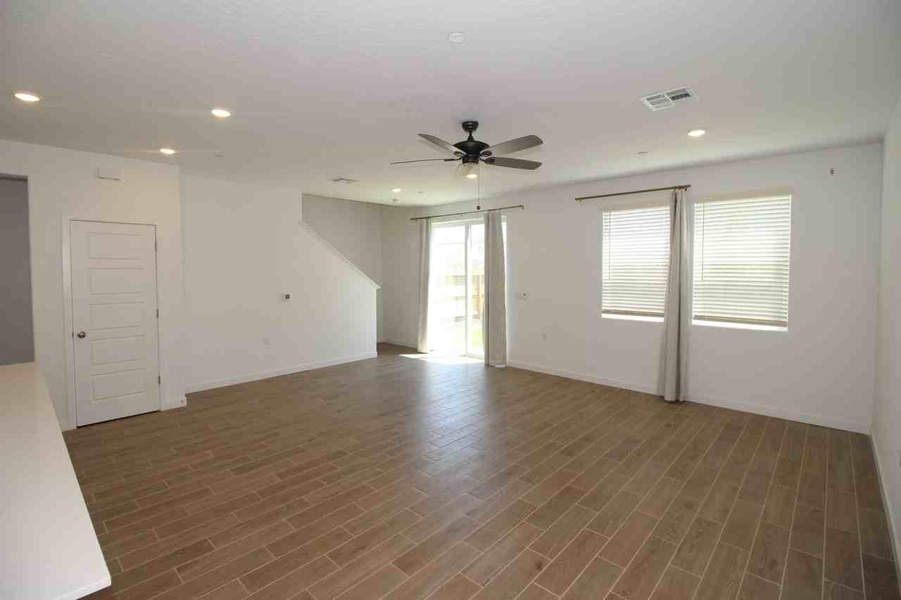6137 W Ramona Way - Photo 4 of 22