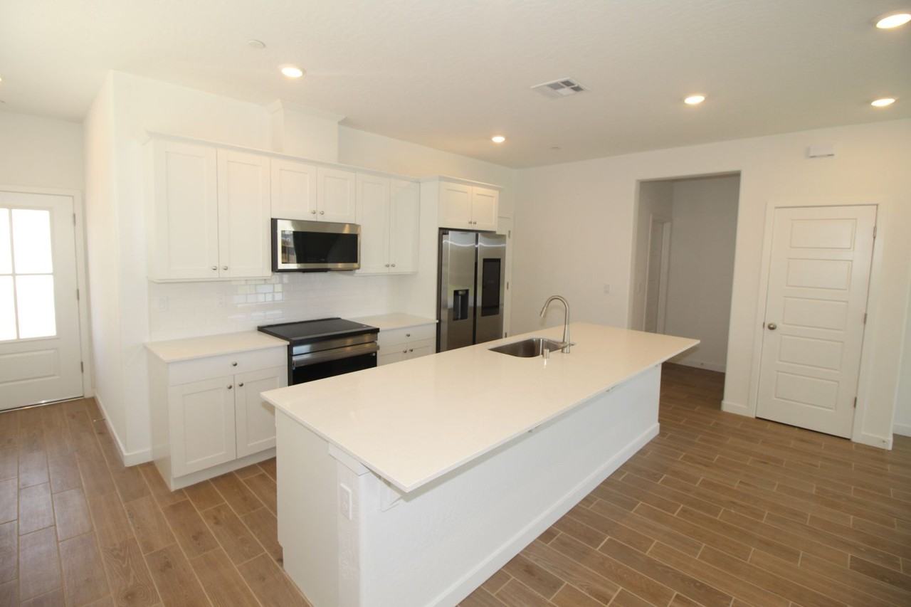 6137 W Ramona Way - Photo 5 of 22