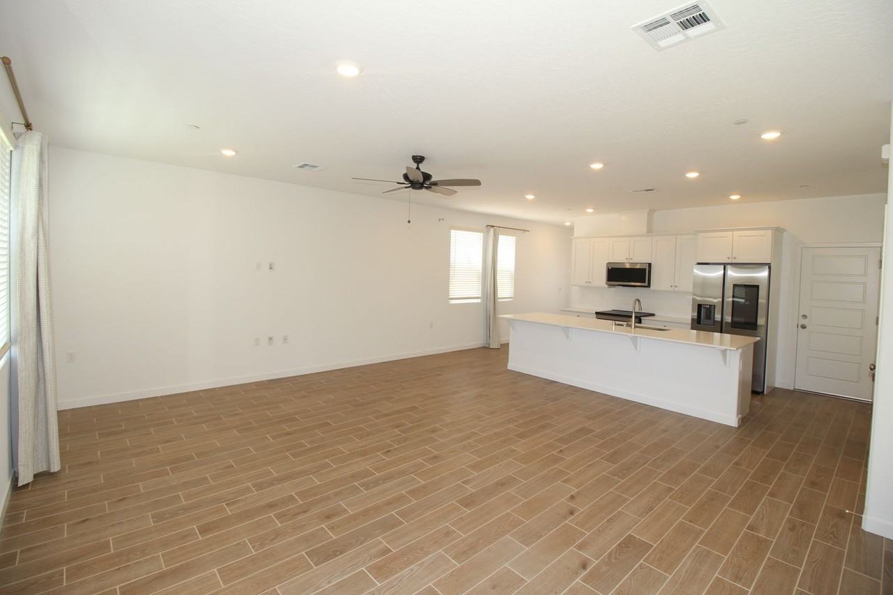 6137 W Ramona Way - Photo 7 of 22