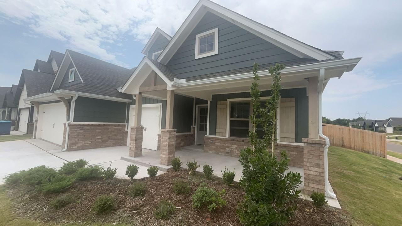 3324 Courtney Creek Dr - Photo 2 of 26