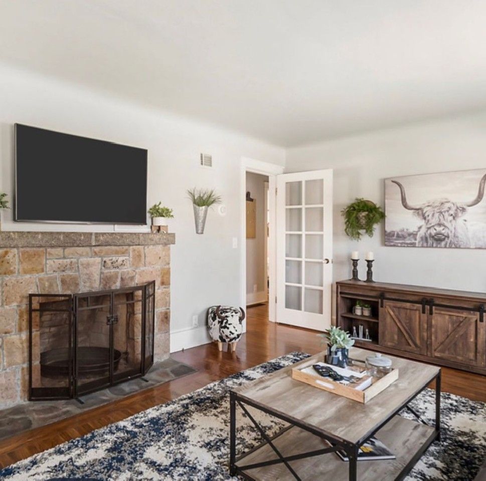 2353 Watt St - Photo 2 of 16