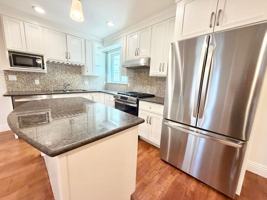 featured image of 2448 Geary Blvd