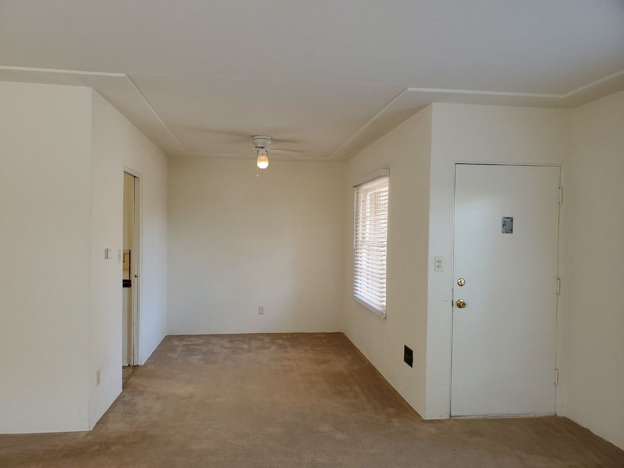 3414 N Mountain View Dr - Photo 4 of 14