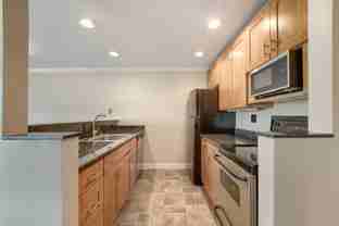 Charming North Queen Anne Living – Prime Location Near Fremont & Lake Union - Photo 1 of 1