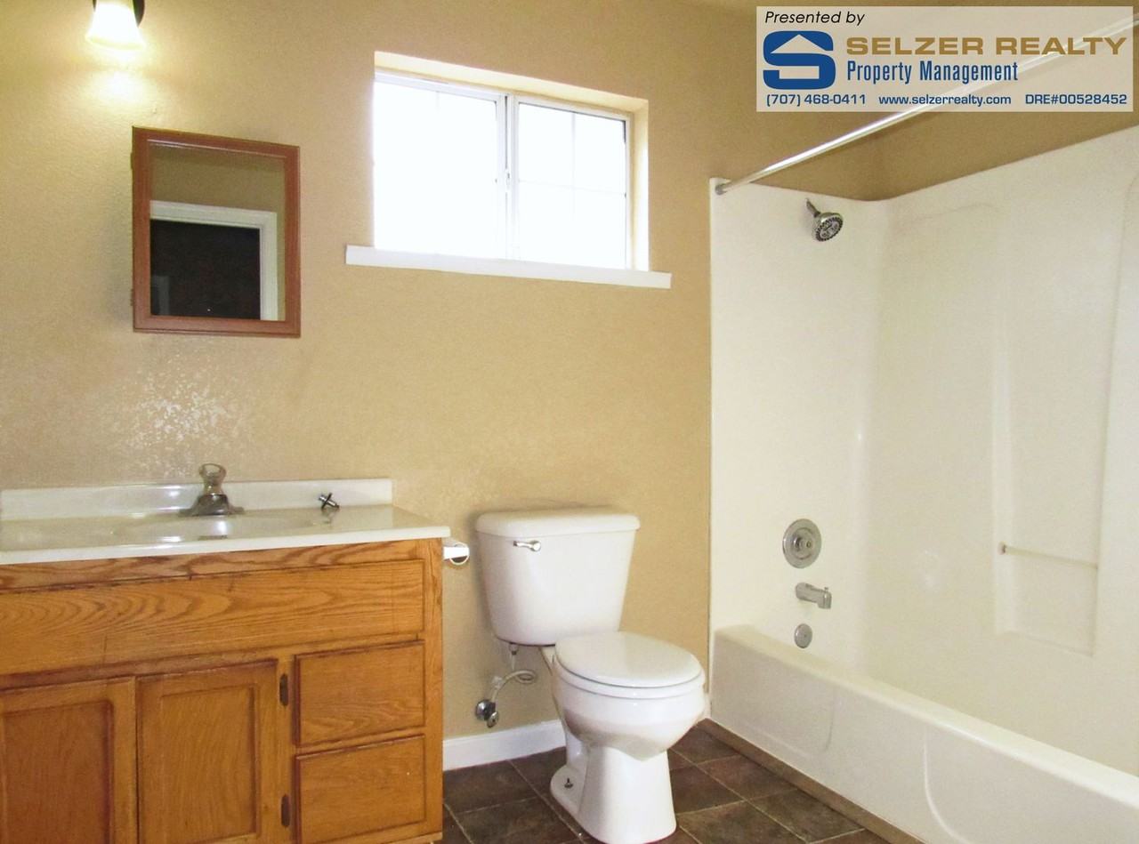 11 Olga Pl - Photo 6 of 9