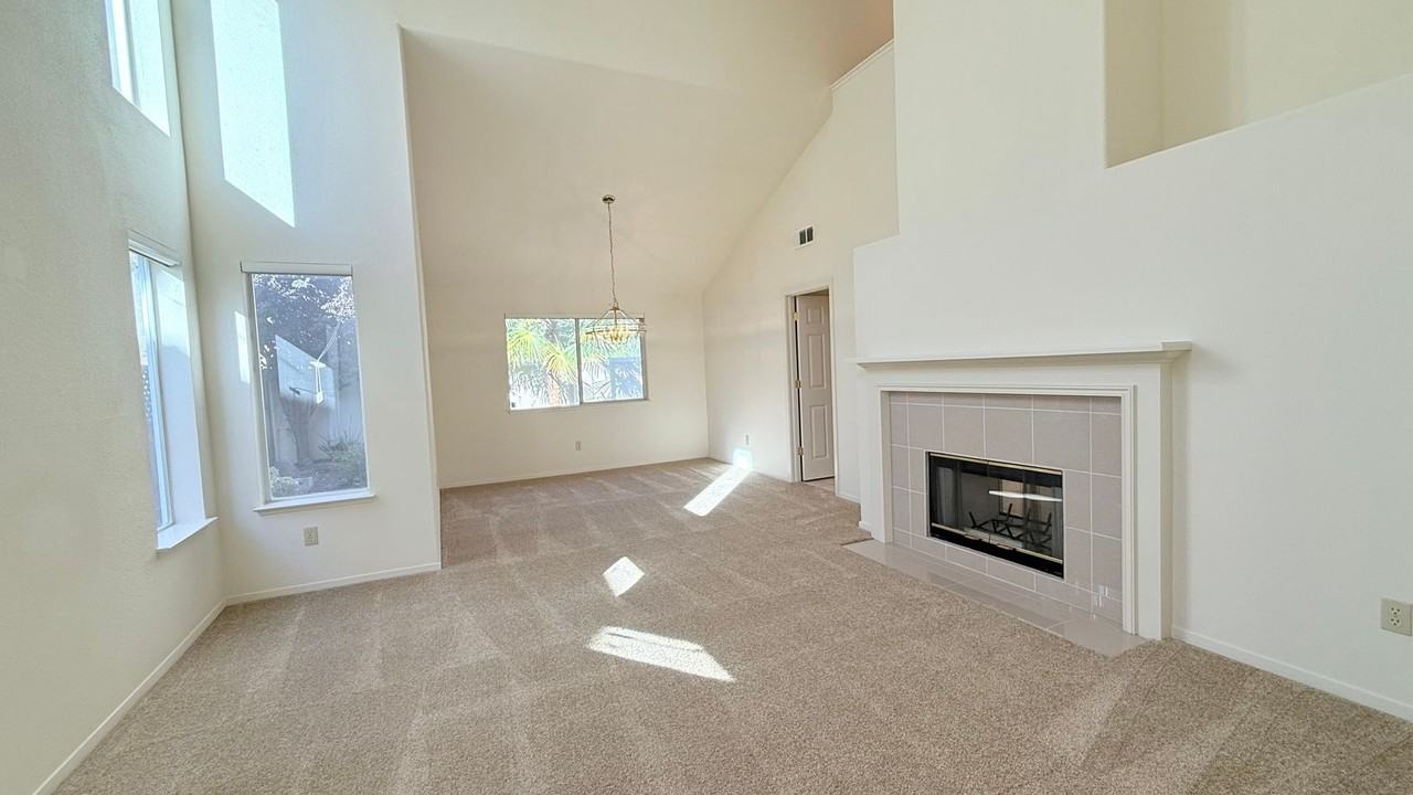1126 Vista Pointe Cir - Photo 6 of 44