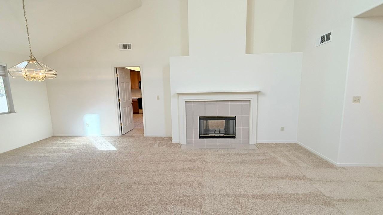 1126 Vista Pointe Cir - Photo 7 of 44