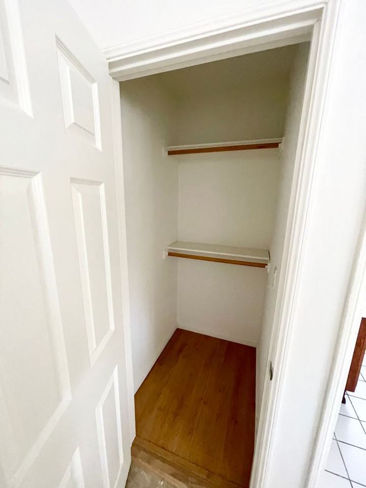221 W Hammel St - Photo 5 of 32