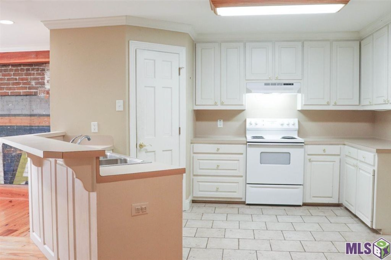 136 3rd St - Photo 5 of 15